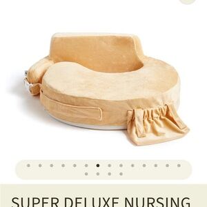 My Brestfriend Nursing Pillow